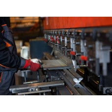 Рубка листа гильотиной